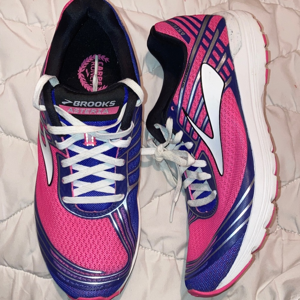 Brooks Asteria running shoes women size 7.5